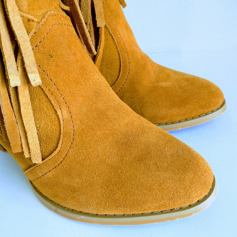Miss & Mr. Foot Women's Fringe Suede Ankle Boots - Picture 4 of 14